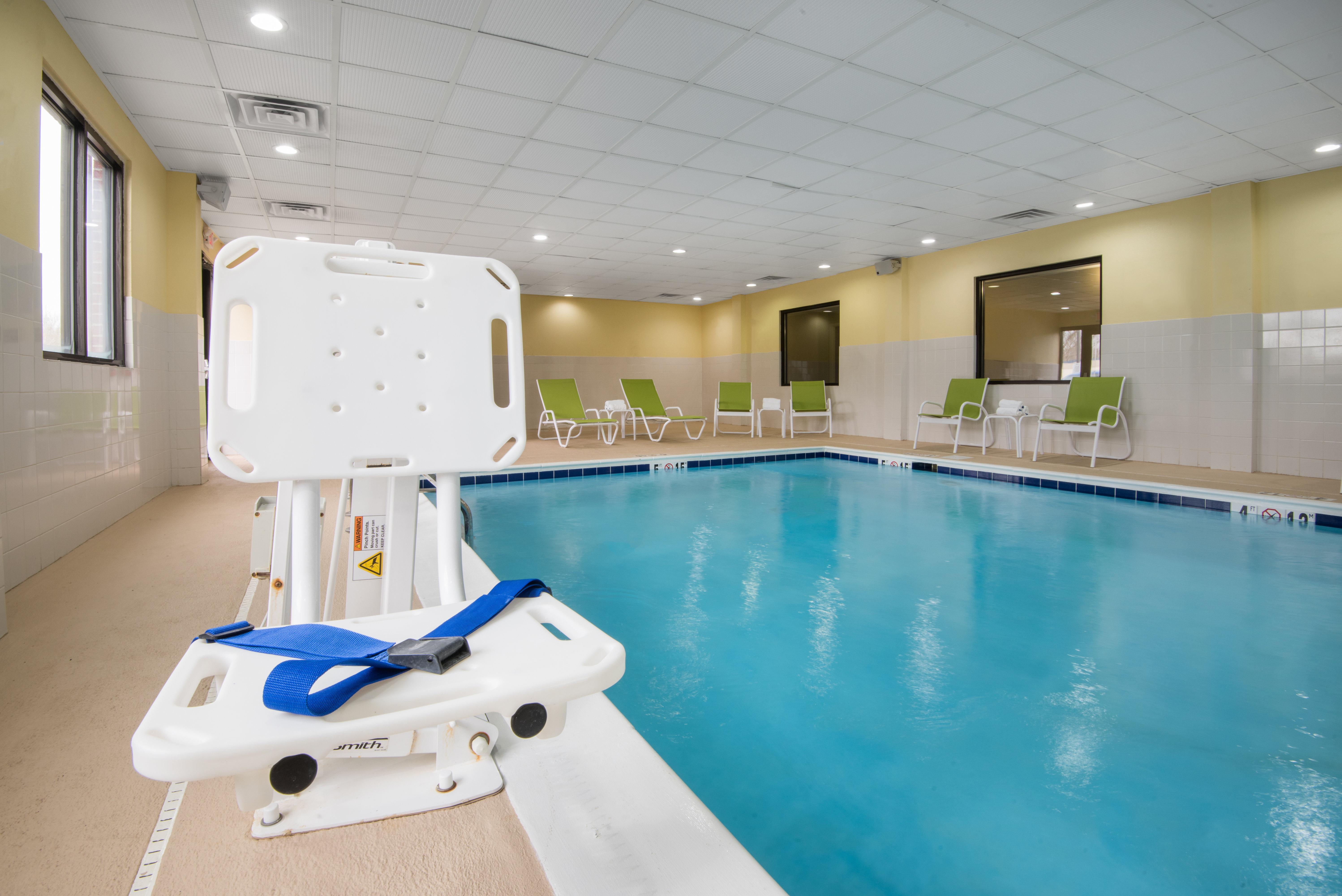 Holiday Inn Express Hotel & Suites Ashland By Ihg Buitenkant foto