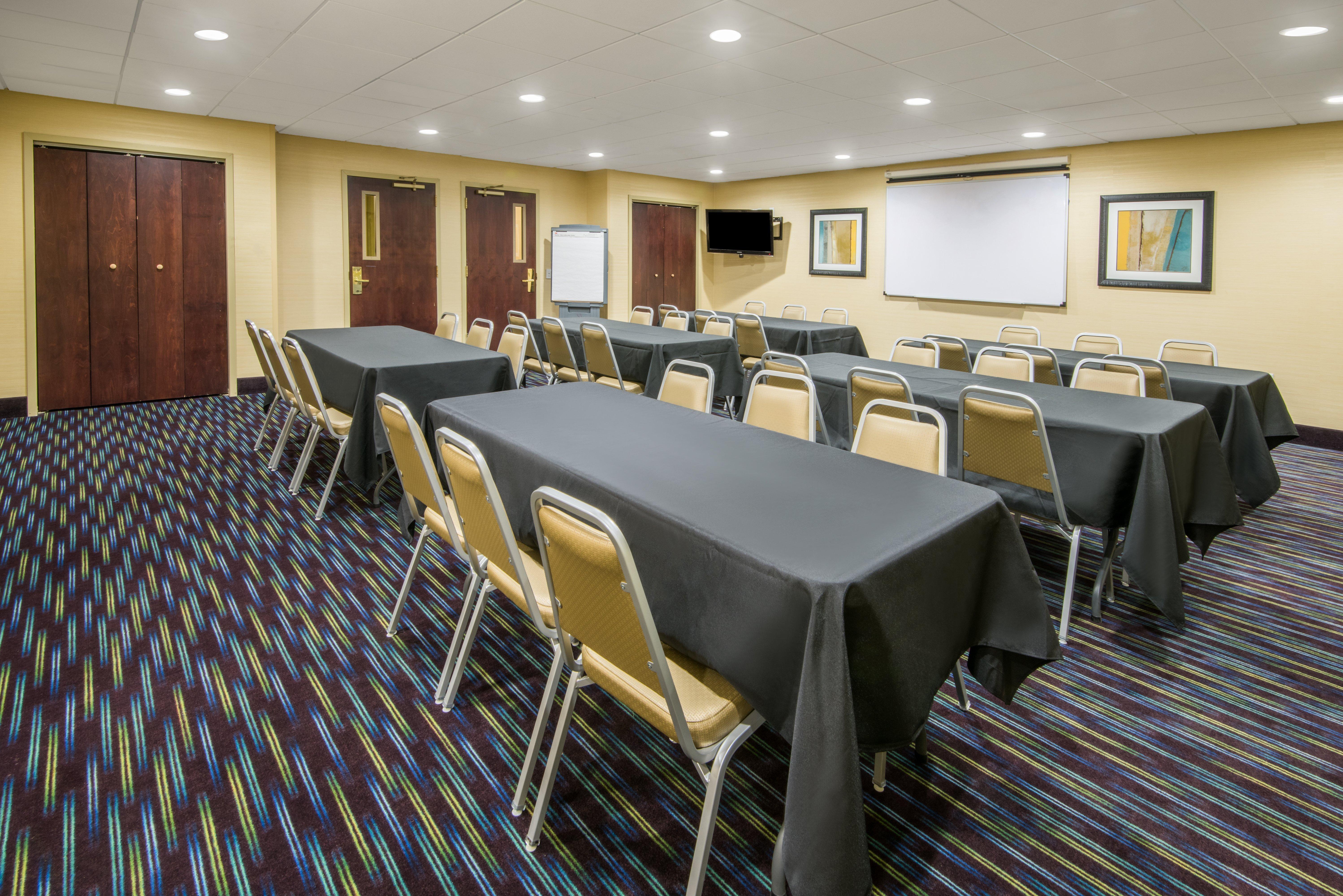 Holiday Inn Express Hotel & Suites Ashland By Ihg Buitenkant foto