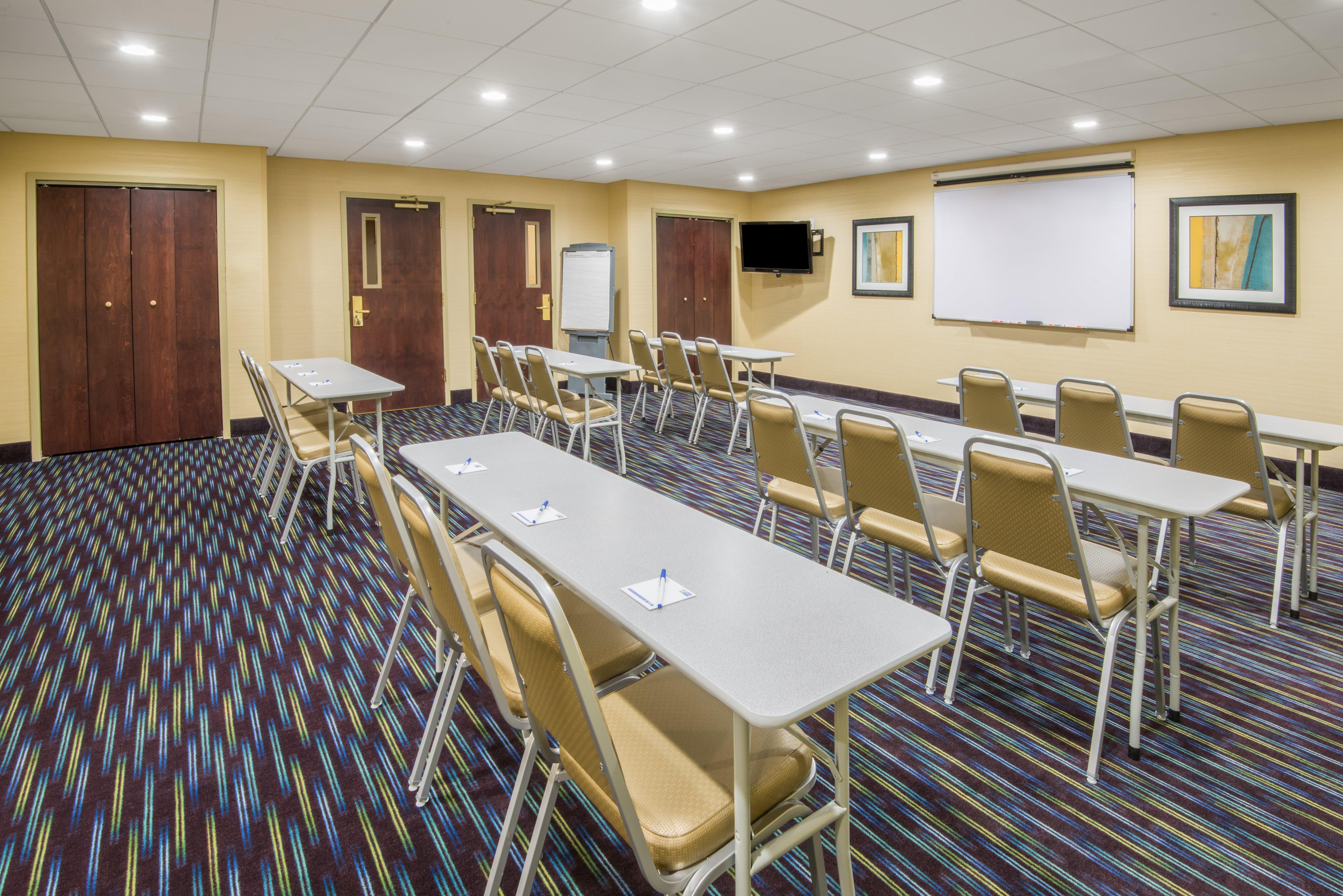 Holiday Inn Express Hotel & Suites Ashland By Ihg Buitenkant foto