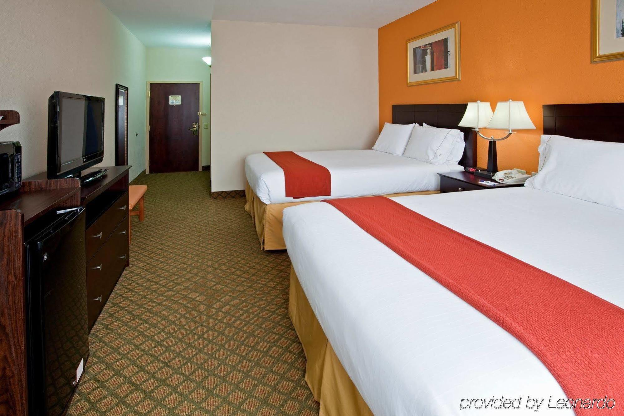 Holiday Inn Express Hotel & Suites Ashland By Ihg Buitenkant foto