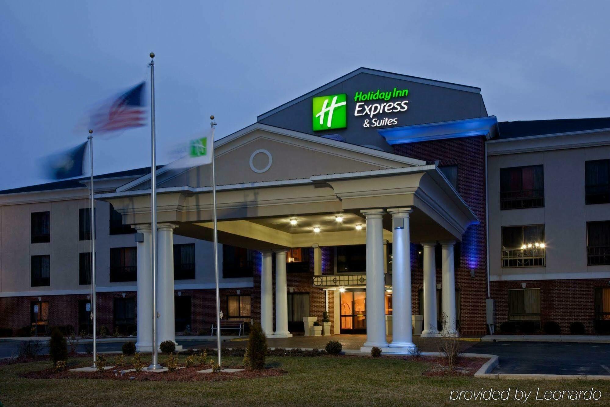 Holiday Inn Express Hotel & Suites Ashland By Ihg Buitenkant foto